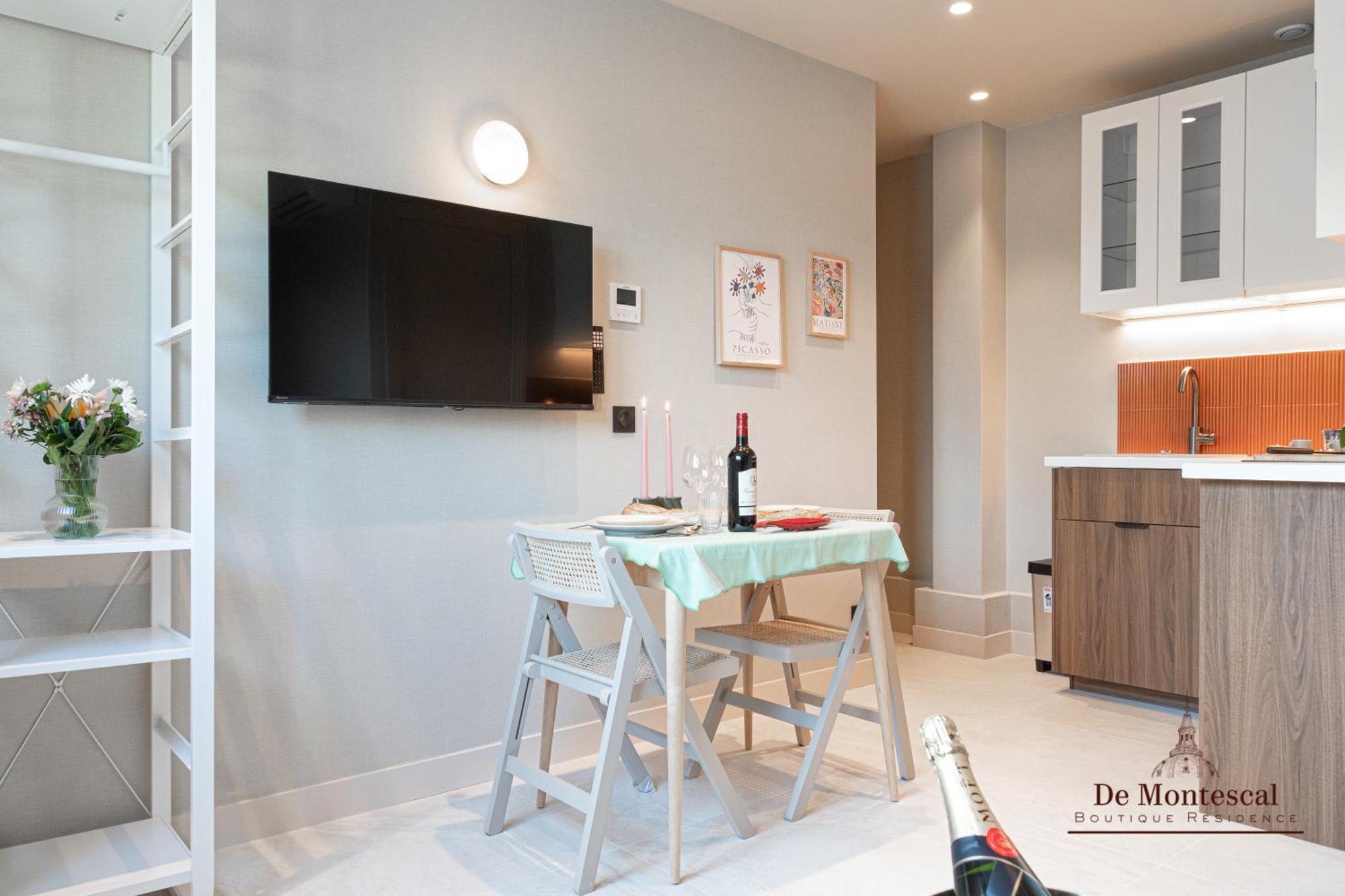 De Montescal- Montparnasse Central With Ac 11 To 14M2 Studio In A Prime Location Parijs Buitenkant foto